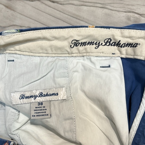 Tommy Bahama special Edition embroidered Cocktail Themed Shorts size 38 - Picture 4 of 5